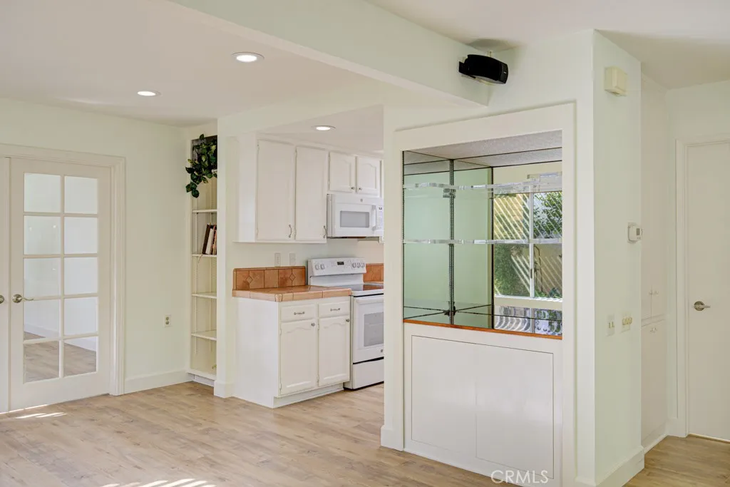 3255 San Amadeo B, Laguna Woods, California 92637 home-pic-9