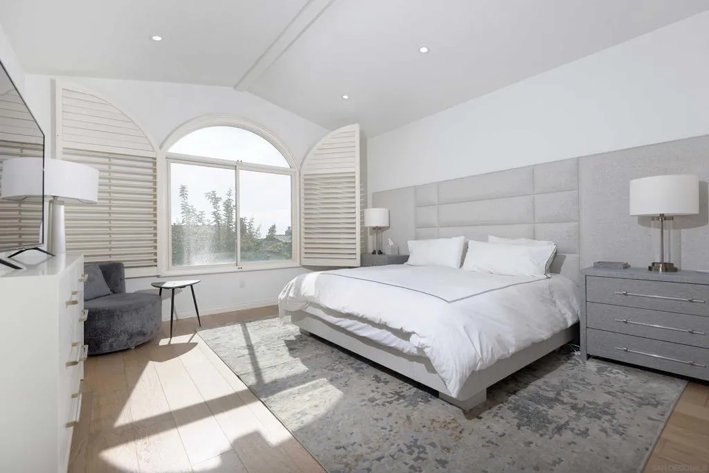 1329 Caminito Balada, La Jolla, California 92037 home-pic-14