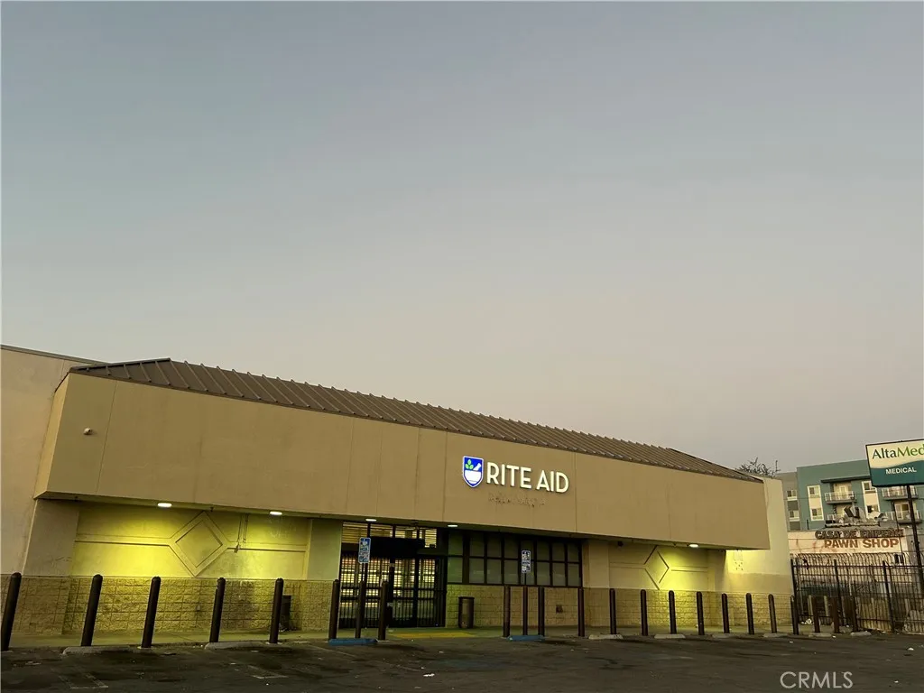 1524 E 75th, Los Angeles, California 90001 home-pic-24