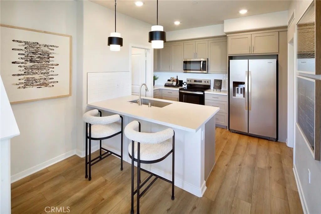 36144 Jaden Avenue 2604, Murrieta, California 92563 home-pic-12