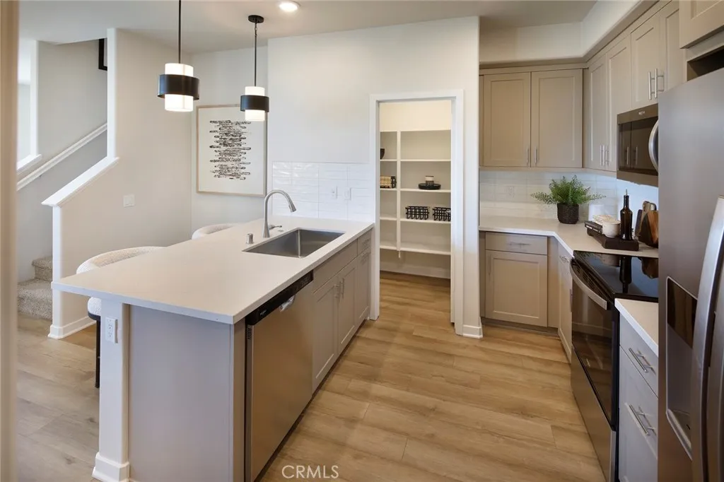 36144 Jaden Avenue 2604, Murrieta, California 92563 home-pic-13