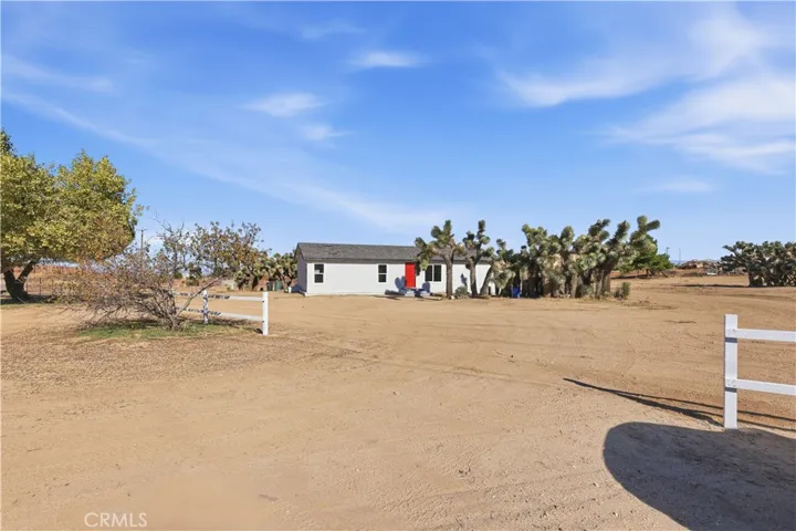 8171 Buttonwood Street, Phelan, California 92371