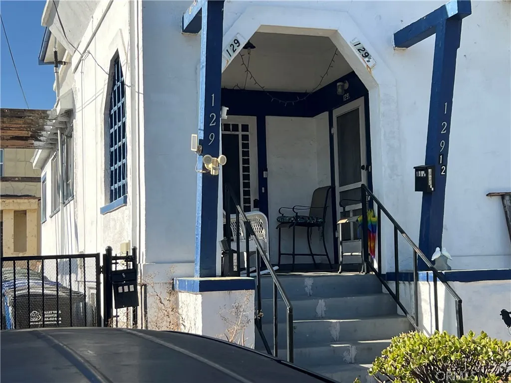 127 N Herbert, Los Angeles, California 90063 home-pic-3