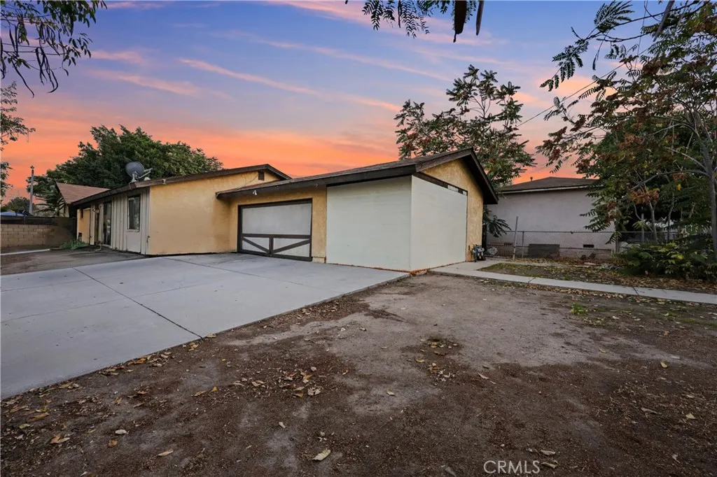 402 S Howard A  home-pic-16