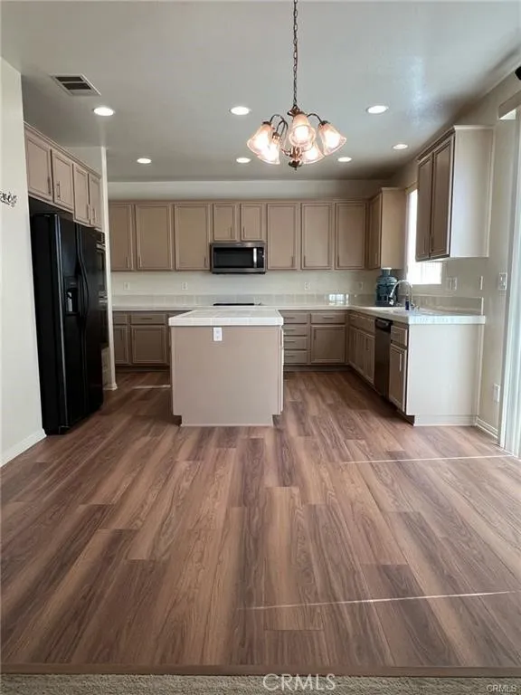 6933 Rio Grande, Eastvale, California 91752 home-pic-1