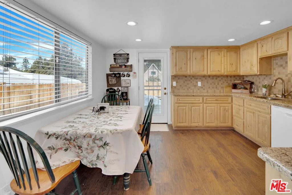 2141 State Lane, Big Bear City, California 92314 home-pic-6