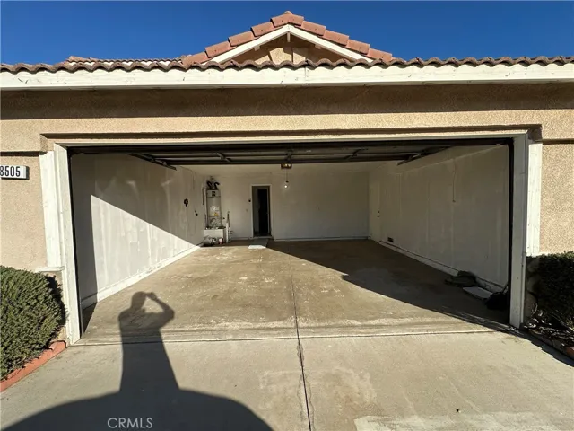 8505 Robinia, Fontana, California 92335