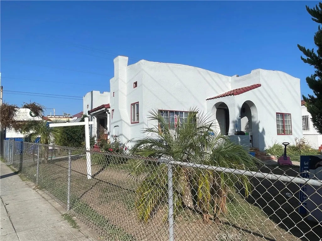 2703 Walnut Street, Huntington Park, California 90255 home-pic-1