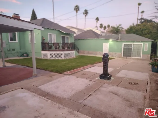 Very Large Back Yard