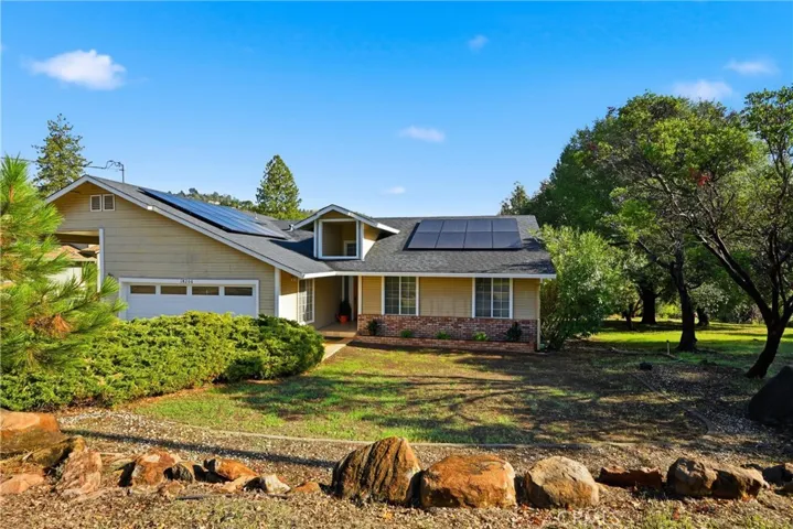 18206 N Shore, Hidden Valley Lake, California 95467