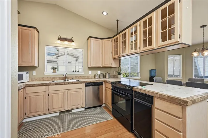 18206 N Shore, Hidden Valley Lake, California 95467