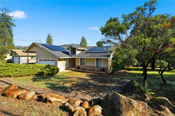 18206 N Shore, Hidden Valley Lake, California 95467