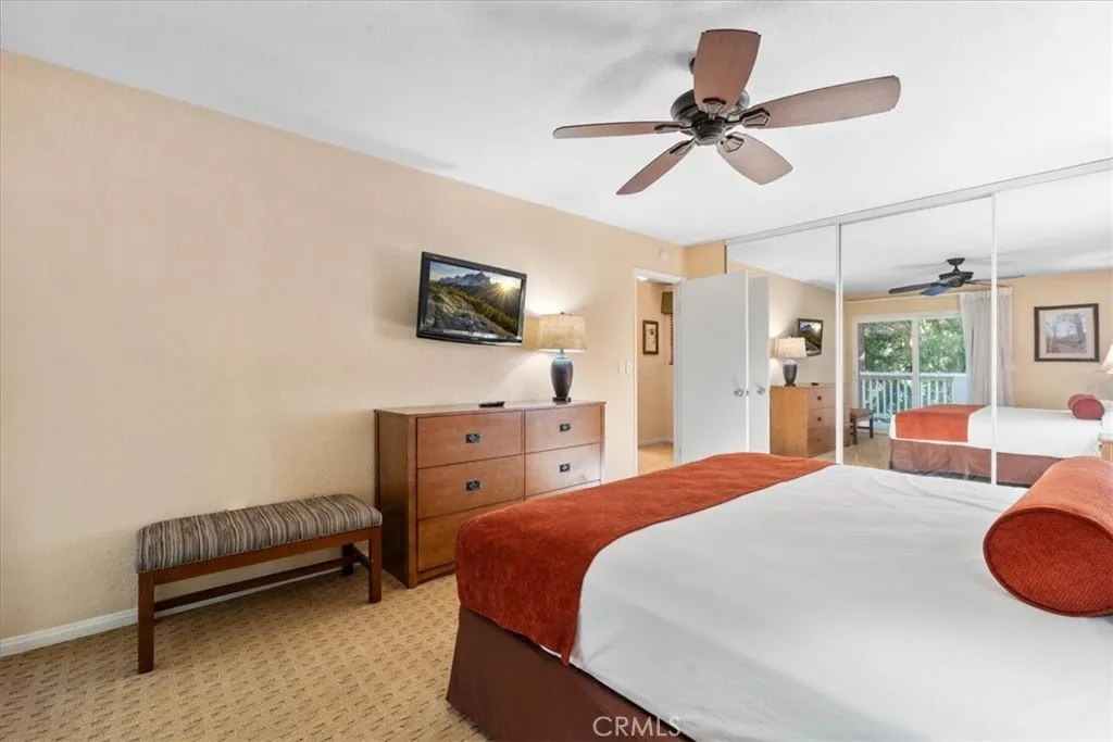 112 Rockledge, Lake Arrowhead, California 92352 home-pic-16