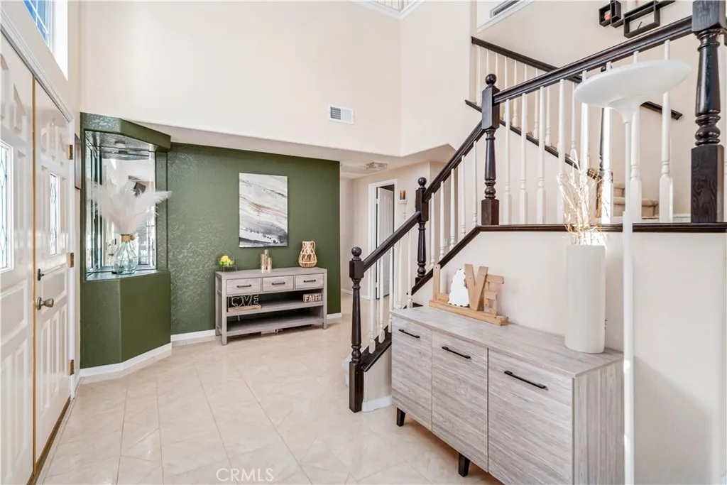 7273 Ojai Drive, Palmdale, California 93551 home-pic-2