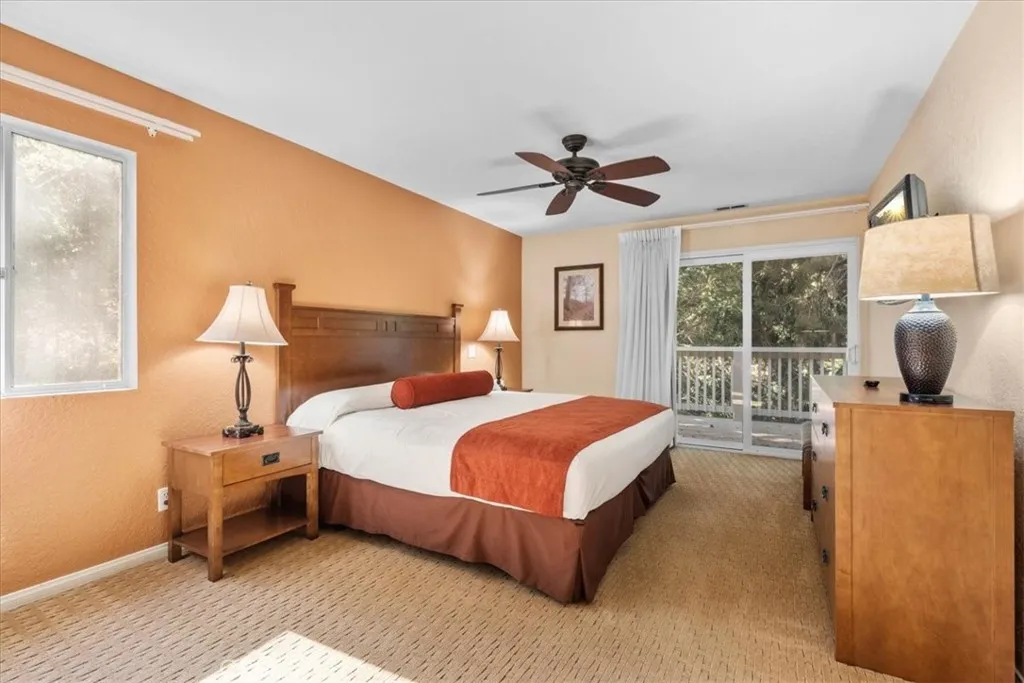 306 Canyon Crest, Lake Arrowhead, California 92352 home-pic-16