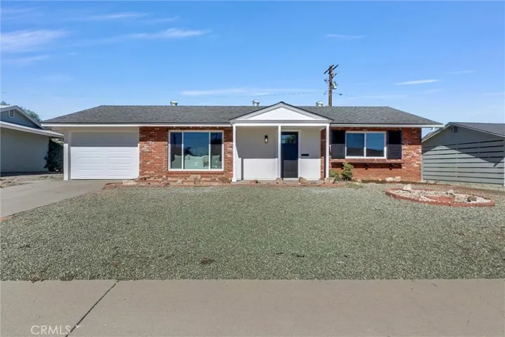 25800 Coombe Hill, Menifee, California 92586