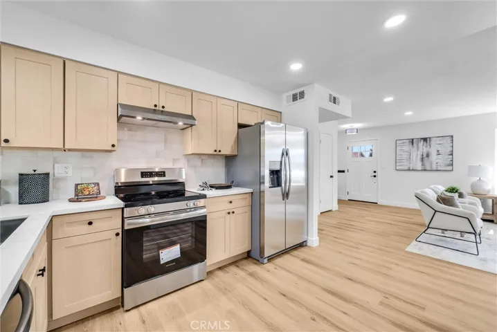 25800 Coombe Hill, Menifee, California 92586