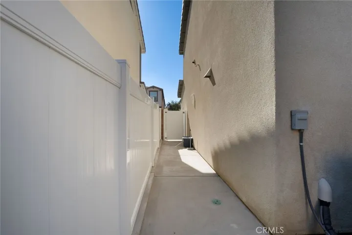 649 E Madeleine Privado, Ontario, California 91761