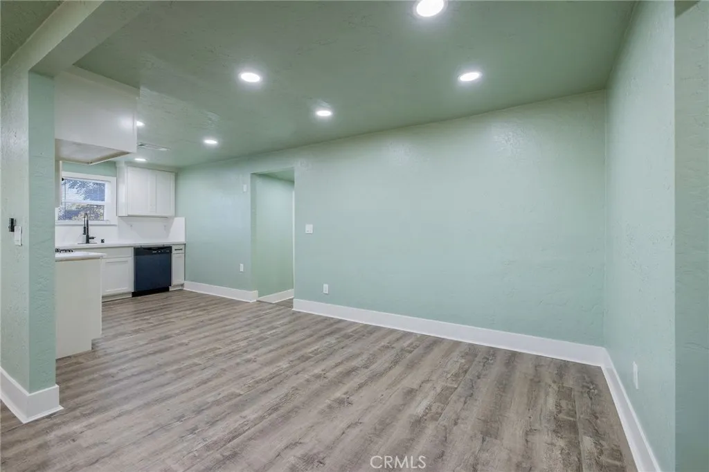 4722 E Florence Avenue, Fresno, California 93725 home-pic-11
