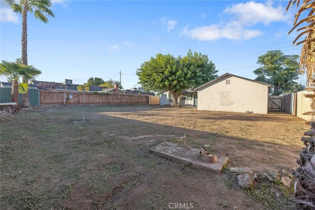 4722 E Florence Avenue, Fresno, California 93725 home-pic-42