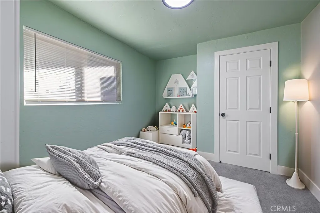 4722 E Florence Avenue, Fresno, California 93725 home-pic-20