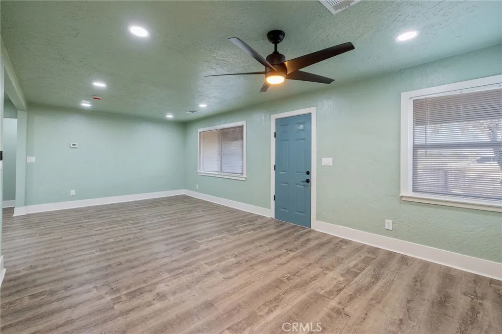 4722 E Florence Avenue, Fresno, California 93725 home-pic-7
