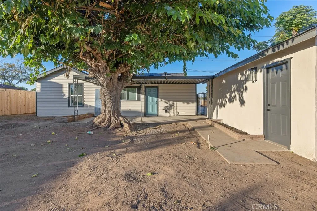 4722 E Florence Avenue, Fresno, California 93725 home-pic-43