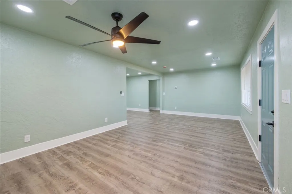 4722 E Florence Avenue, Fresno, California 93725 home-pic-8