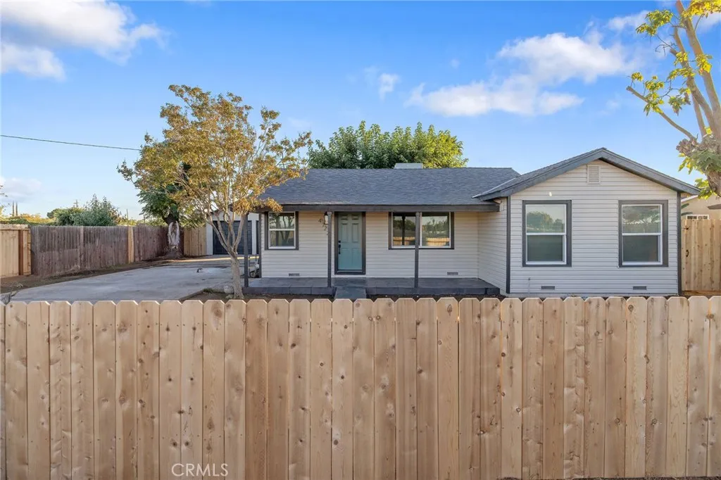 4722 E Florence Avenue, Fresno, California 93725 home-pic-0