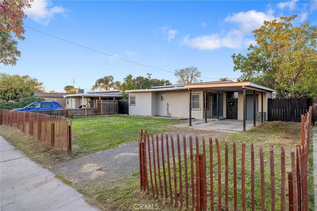 1138 W Lansing Way, Fresno, California 93705 home-pic-1