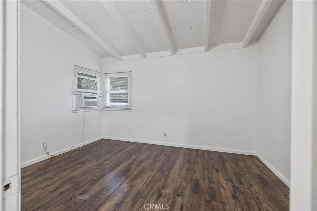 1138 W Lansing Way, Fresno, California 93705 home-pic-19