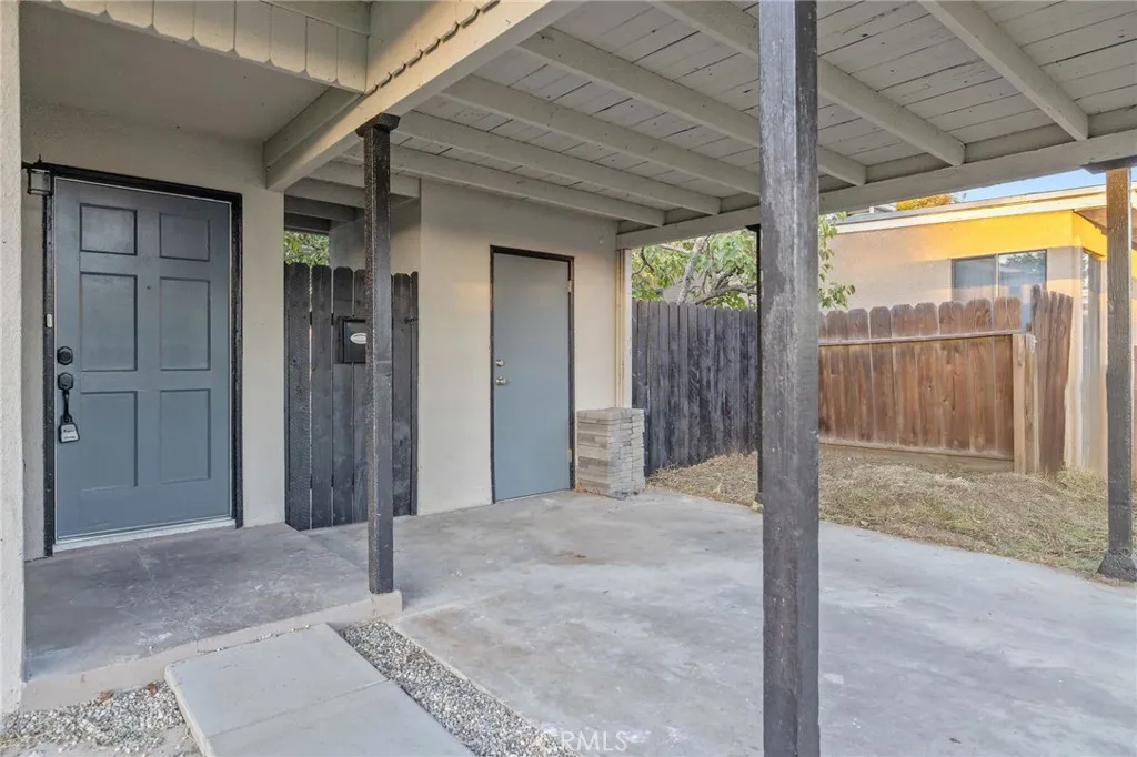 1138 W Lansing Way, Fresno, California 93705 home-pic-4