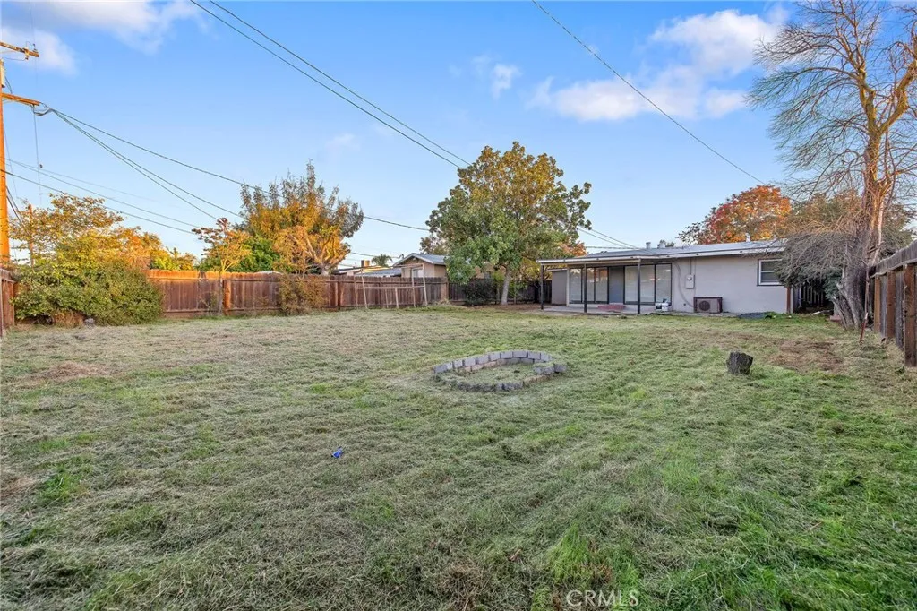 1138 W Lansing Way, Fresno, California 93705 home-pic-25