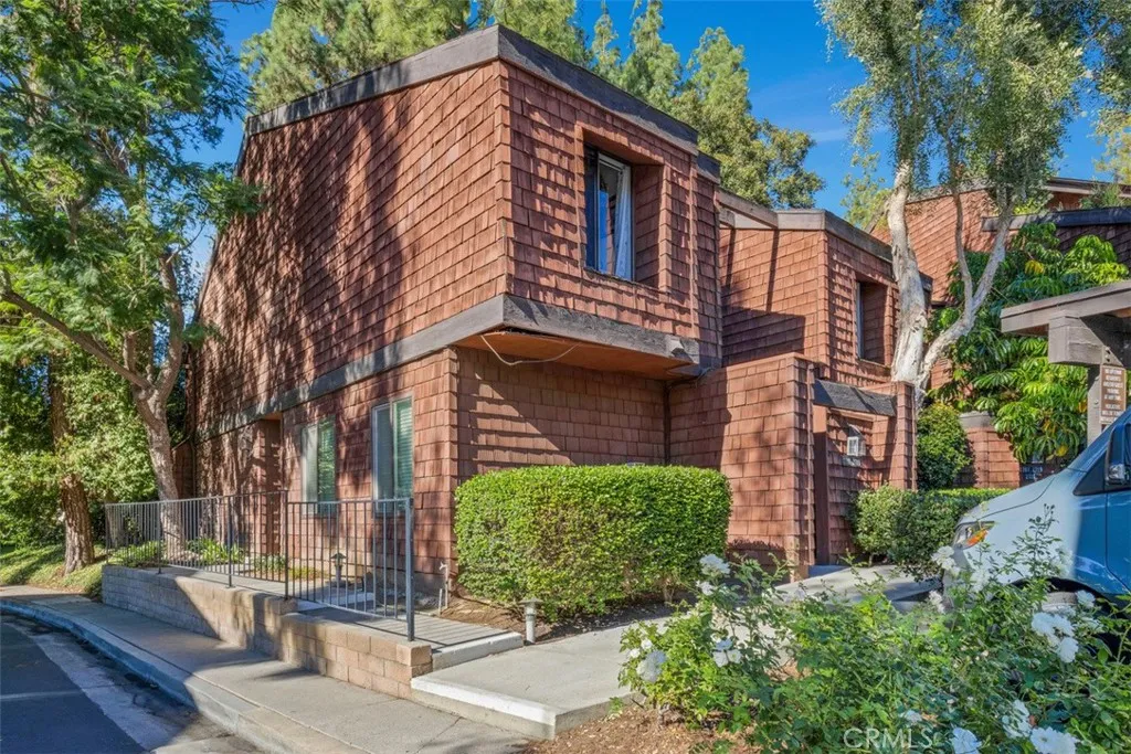 2713 Quail Ridge Circle 25, Fullerton, California 92835 home-pic-0