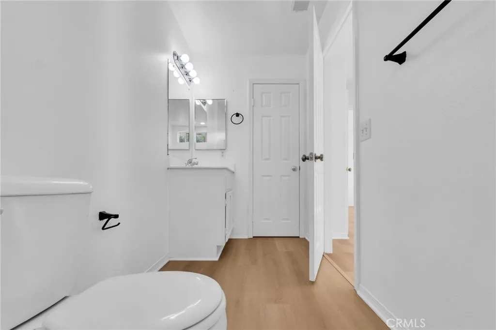 31955 Botany Court, Lake Elsinore, California 92532 home-pic-24