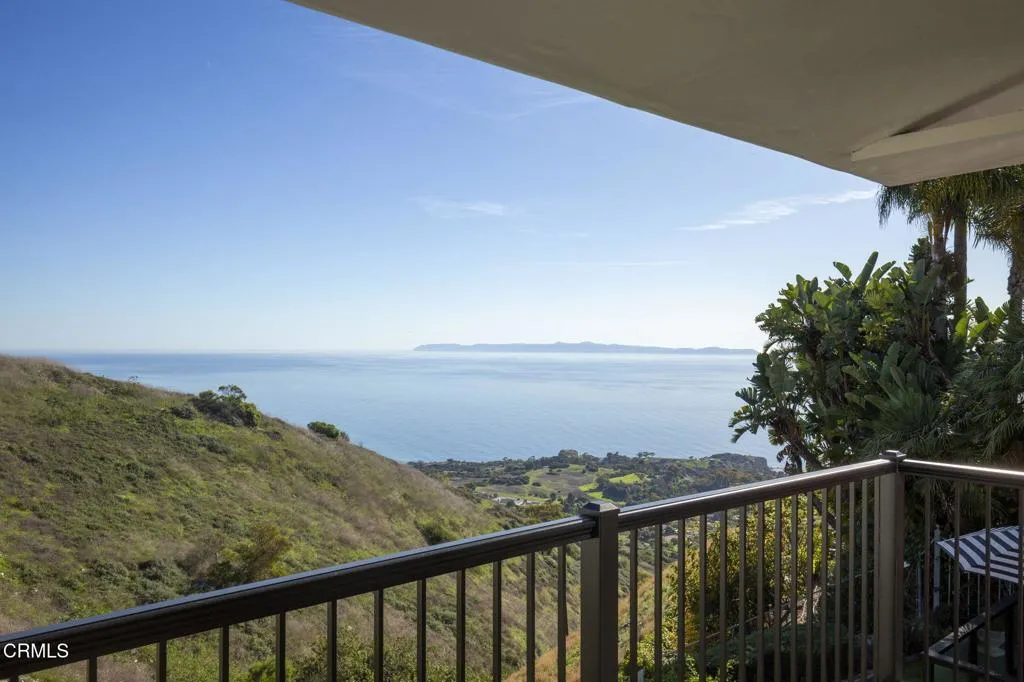 8 Burrell Lane, Rancho Palos Verdes, California 90275 home-pic-20