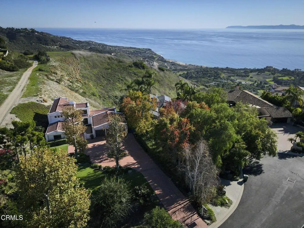 8 Burrell Lane, Rancho Palos Verdes, California 90275 home-pic-47