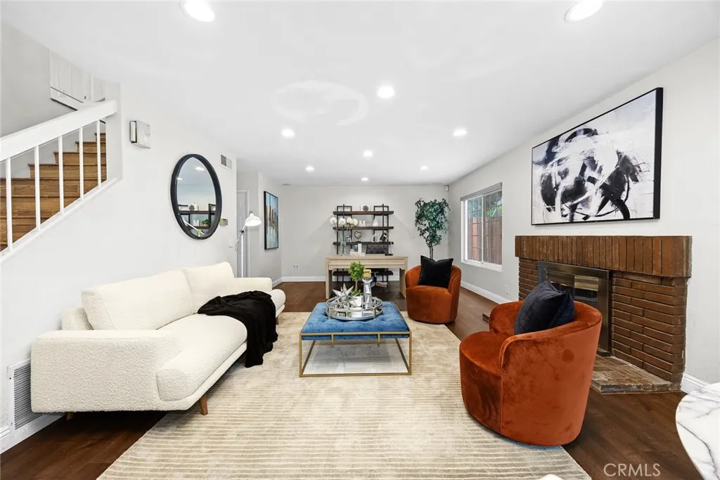 1301 Glenthorpe Dr, Walnut, California 91789 home-pic-19