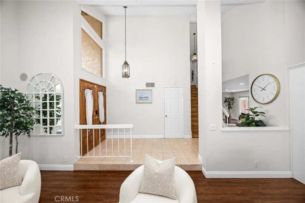 1301 Glenthorpe Dr, Walnut, California 91789 home-pic-9