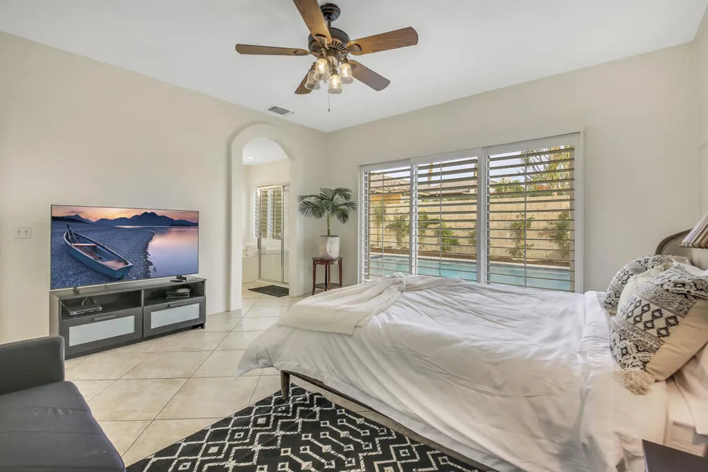 48580 Gibraltar Street, Indio, California 92201 home-pic-53