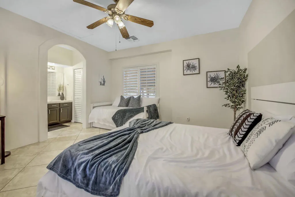 48580 Gibraltar Street, Indio, California 92201 home-pic-37