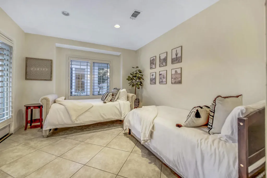 48580 Gibraltar Street, Indio, California 92201 home-pic-57