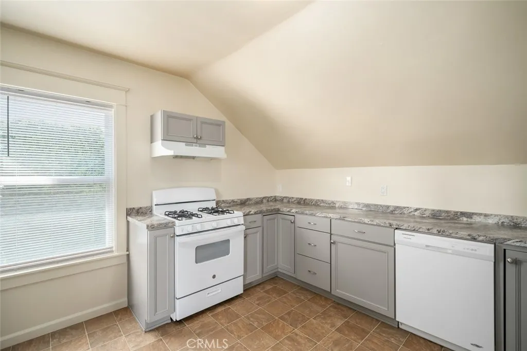 8740 El Camino Real A, Atascadero, California 93422 home-pic-22