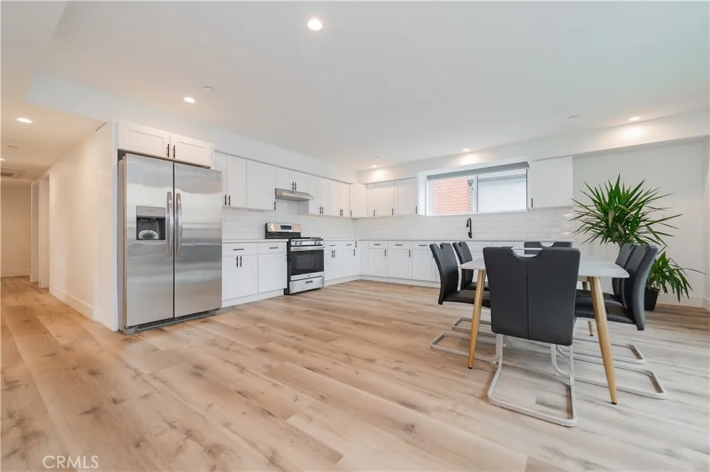 5652 La Mirada Avenue, Los Angeles, California 90038 home-pic-9