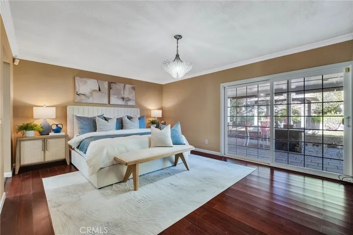 Primary suite locate at downstairs