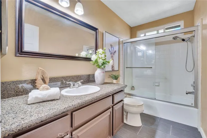 Upstairs guest bathroom