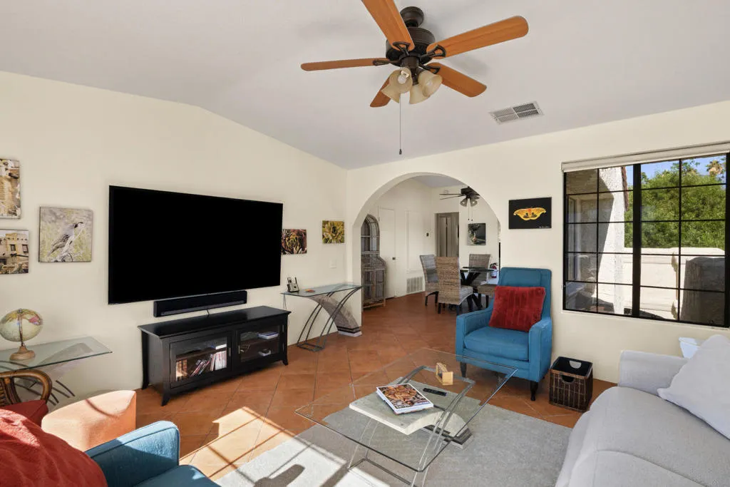 2001 E Camino Parocela G42, Palm Springs, California 92264 home-pic-3