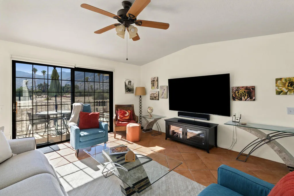2001 E Camino Parocela G42, Palm Springs, California 92264 home-pic-2
