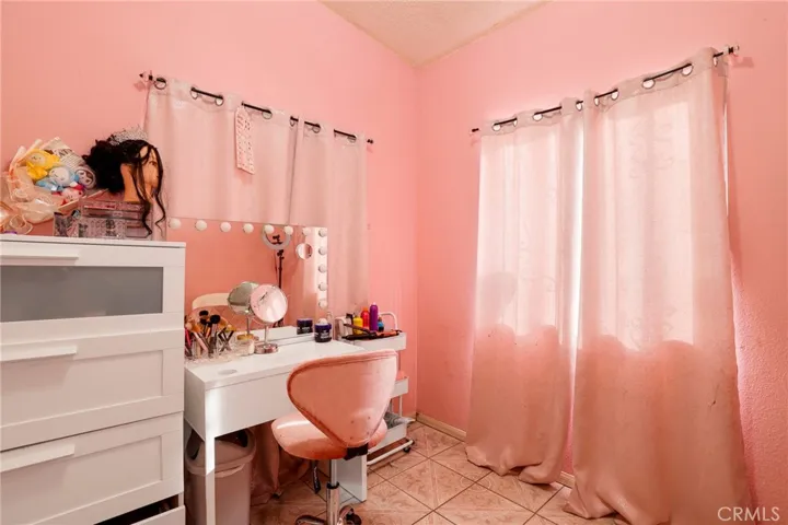 240 E 56th Street, Los Angeles, California 90011
