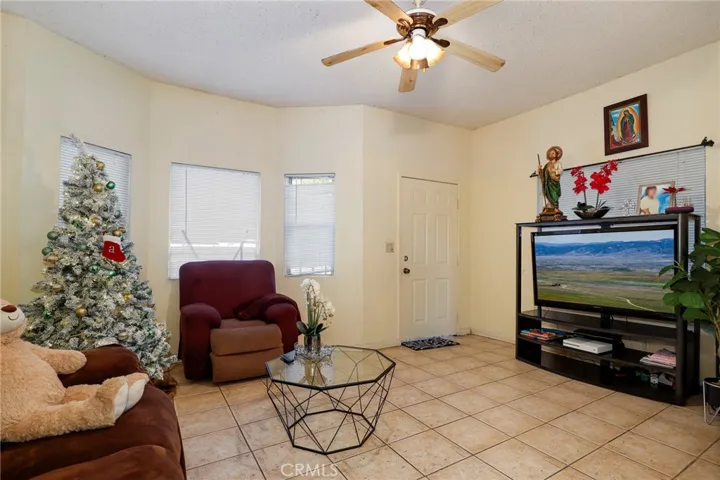 240 E 56th Street, Los Angeles, California 90011